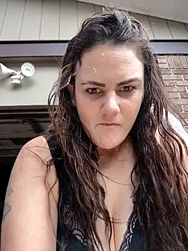 Snapshot of BrattyIntellectAlpha chatting on 10.08.25 BrattyIntellectAlpha online show from 10.08.25