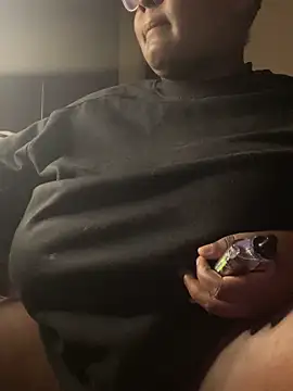 Chocolate-Baddie online show from 10.04.25