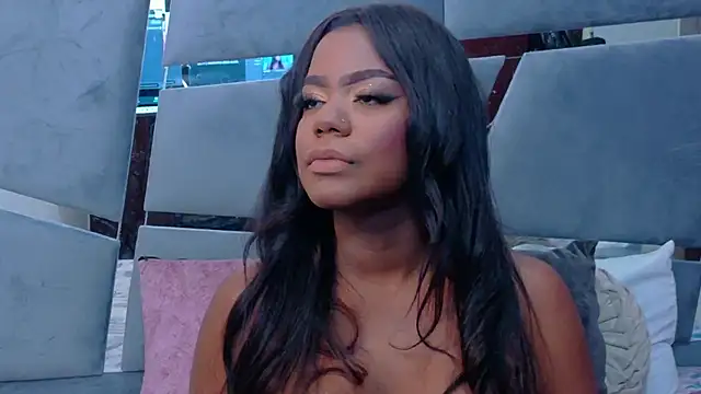 LorraiineJohnson online show from 11.06.25