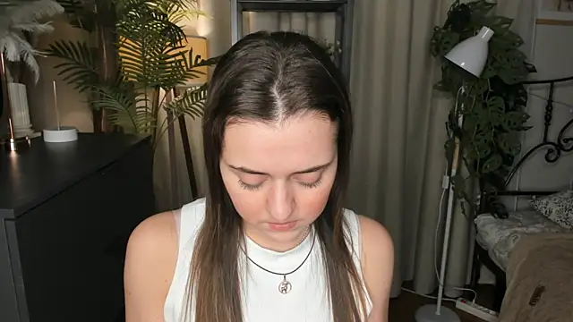 ThelmaJusto online show from 11.23.25