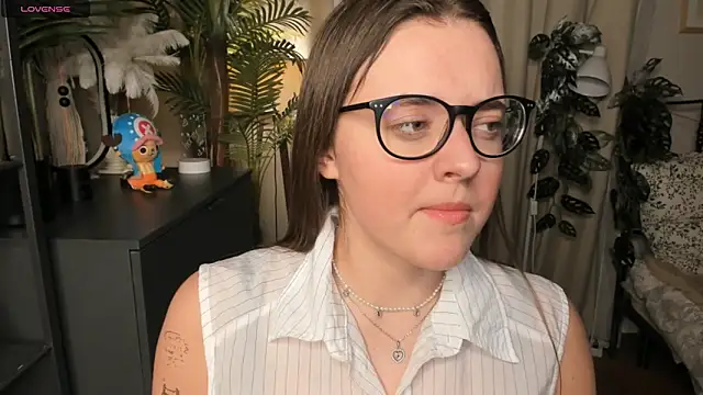 ThelmaJusto online show from 02.12.26