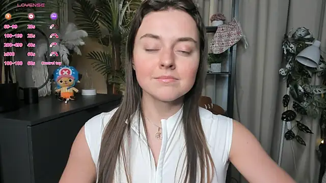 ThelmaJusto online show from 04.17.26