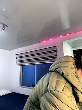 Snapshot of noah_red chatting on 10.10.25 noah red online show from 10.10.25