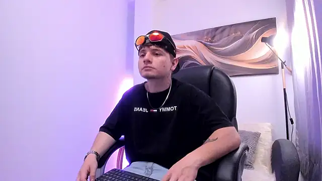 Leoo Miller online show from 11.19.25