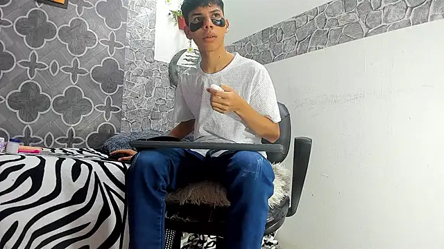 sexyboys cutex18 online show from 02.05.26