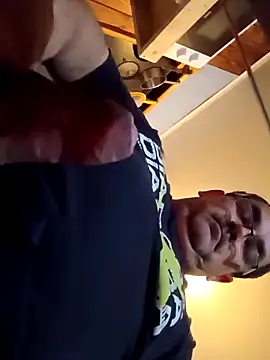 Snapshot of Alfred_00000 chatting on 10.25.25 Alfred 00000 online show from 10.25.25