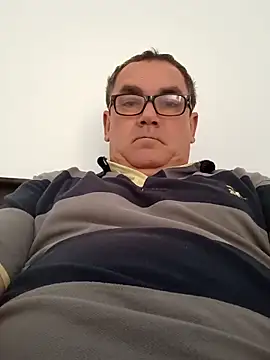 Snapshot of Alfred_00000 chatting on 12.15.25 Alfred 00000 online show from 12.15.25