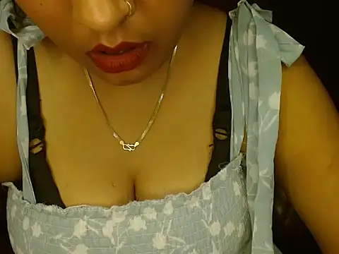 Snapshot of Kittibhabhi-9 chatting on 10.08.25 Kittibhabhi-9 online show from 10.08.25