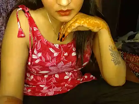 Snapshot of Kittibhabhi-9 chatting on 10.10.25 Kittibhabhi-9 online show from 10.10.25