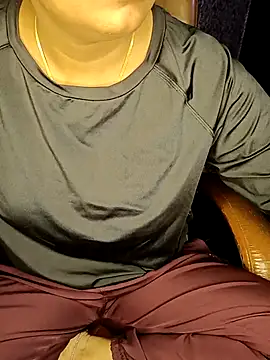 Snapshot of Kittibhabhi-9 chatting on 10.12.25 Kittibhabhi-9 online show from 10.12.25