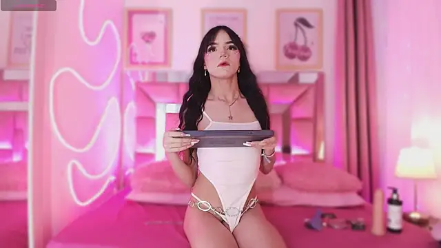 Nefera Noxx online show from 11.21.25