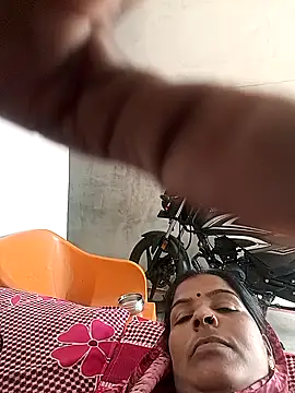 Snapshot of Sapnahot34 chatting on 11.04.25 Sapnahot34 online show from 11.04.25