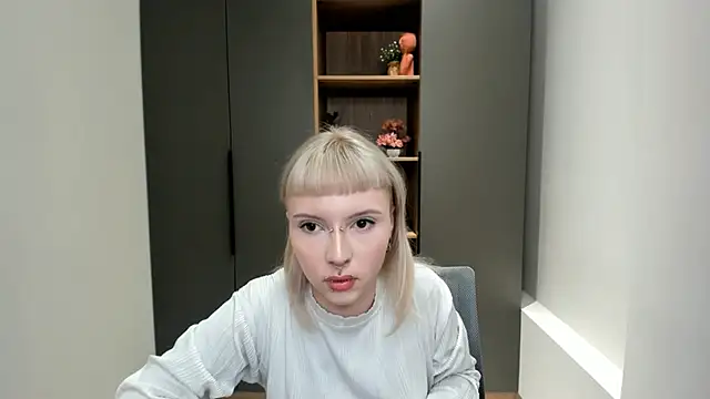 Jayenemeth online show from 10.06.25