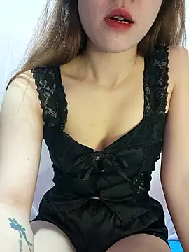 LylyCii6969 online show from 12.15.25