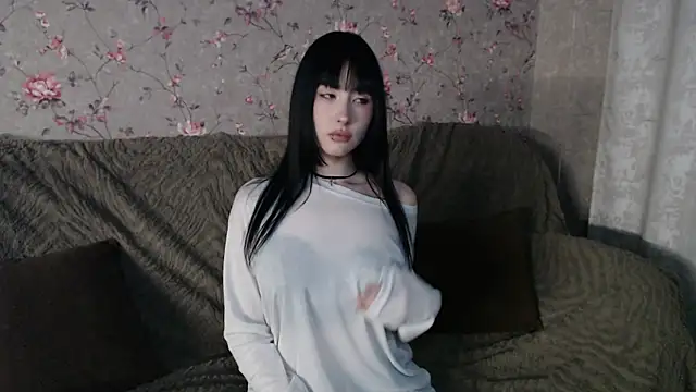 NaemiiBlush online show from 01.09.26