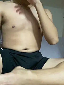 Snapshot of Boyshuaaa chatting on 10.11.25 Boyshuaaa online show from 10.11.25