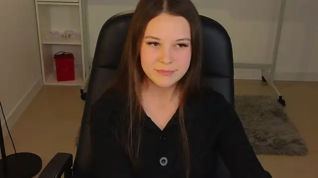 CarolineShaw online show from 10.05.25
