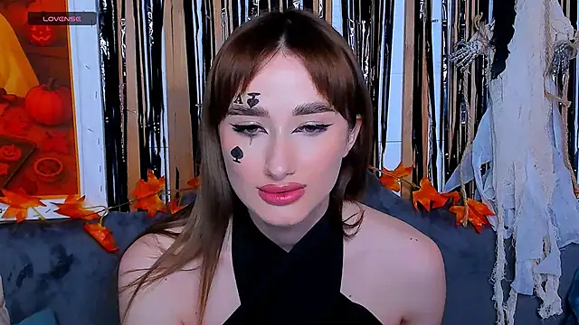 Snapshot of Olivia_Grantt chatting on 10.28.25 Olivia Grantt online show from 10.28.25