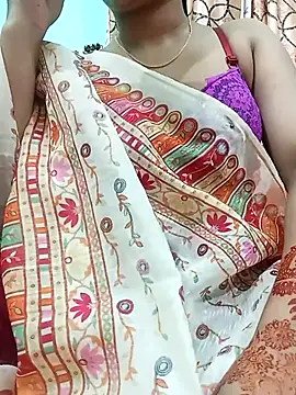 daisy-03 online show from 10.28.25