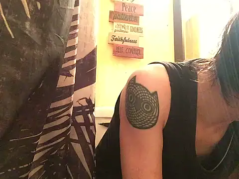 Snapshot of ftmjakeoff chatting on 10.12.25 ftmjakeoff online show from 10.12.25