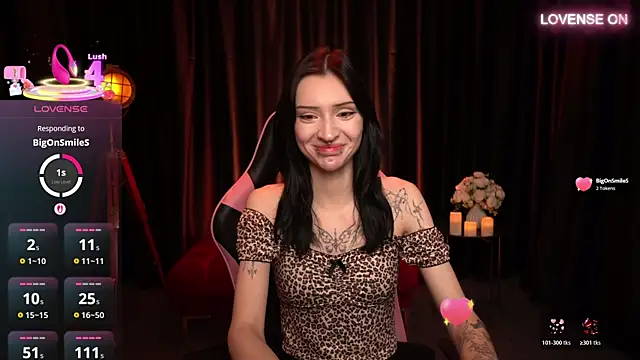 Snapshot of Trix_Void chatting on 11.04.25 Trix Void online show from 11.04.25