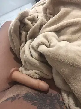 Milly96 online show from 10.10.25