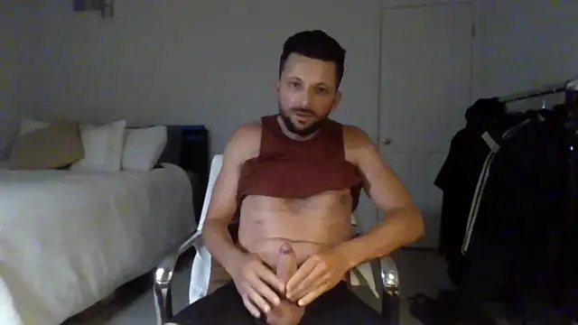 Snapshot of felipelon07 chatting on 04.12.26 felipelon07 online show from 04.12.26