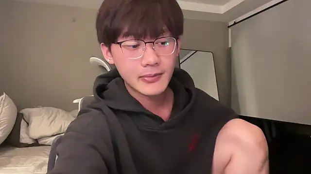 Snapshot of iambennet chatting on 02.16.26 iambennet online show from 02.16.26