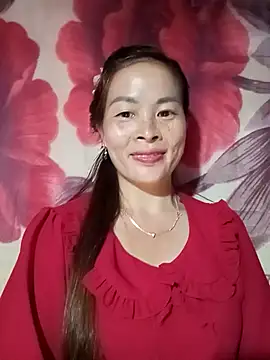 Snapshot of lucky774- chatting on 10.16.25 lucky774- online show from 10.16.25