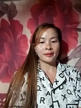 Snapshot of lucky774- chatting on 10.23.25 lucky774- online show from 10.23.25