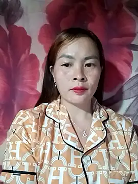 Snapshot of lucky774- chatting on 10.29.25 lucky774- online show from 10.29.25