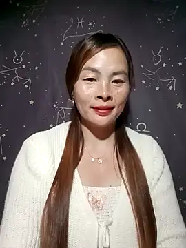 Snapshot of lucky774- chatting on 11.08.25 lucky774- online show from 11.08.25