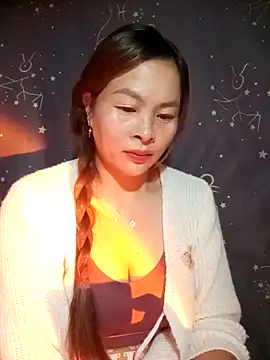 Snapshot of lucky774- chatting on 11.18.25 lucky774- online show from 11.18.25