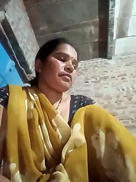 Snapshot of Nm_sanjna chatting on 06.05.26 Nm sanjna online show from 06.05.26
