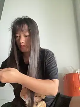 TrangNemo online show from 10.24.25