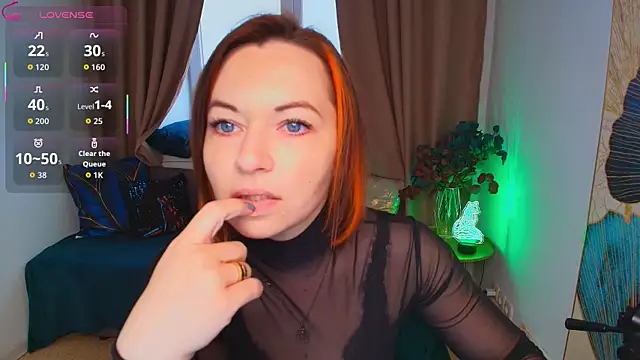 Snapshot of Serena_Foxxx chatting on 05.13.26 Serena Foxxx online show from 05.13.26