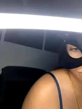 Snapshot of Teengirlmiaa chatting on 11.27.25 Teengirlmiaa online show from 11.27.25