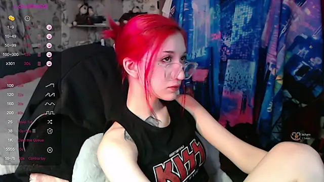 Dreamy Red Girl online show from 10.07.25