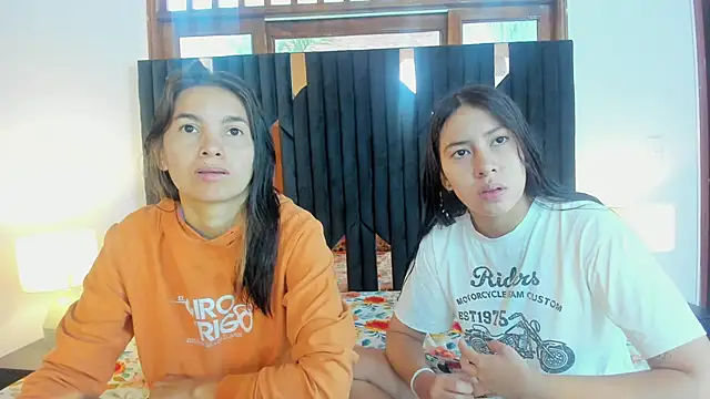 Sofy and Mia online show from 10.08.25