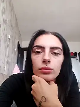 Virgin Hot Girl online show from 10.07.25