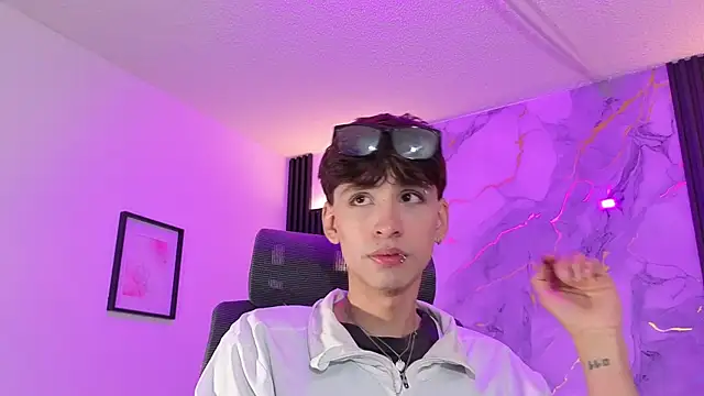 demianmoon online show from 10.06.25