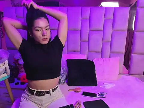 Gisell Squirt  online show from 11.19.25