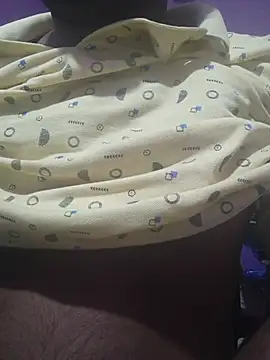 Snapshot of Y0ur_Slave chatting on 11.07.25 Y0ur Slave online show from 11.07.25