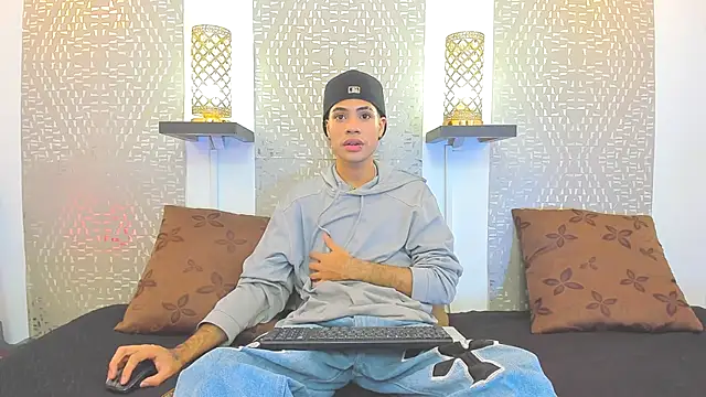 JacobBlackwell  online show from 10.18.25