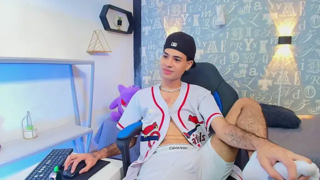 JacobBlackwell  online show from 12.13.25