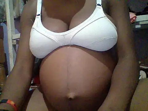 Snapshot of Jasmine_fun586 chatting on 10.08.25 Jasmine fun586 online show from 10.08.25