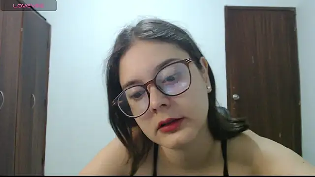 CarlaLorez online show from 11.09.25
