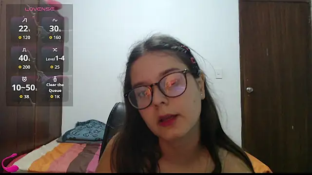 Snapshot of CarlaLorez chatting on 07.29.26 CarlaLorez online show from 07.29.26