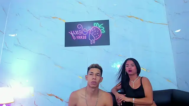 Snapshot of Little_nicoll chatting on 01.18.26 Little nicoll online show from 01.18.26