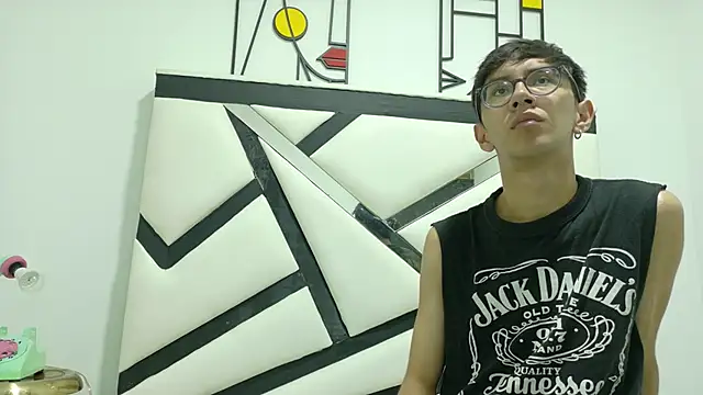 TWINK JOSS online show from 10.10.25